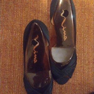 Beautiful Preloved Black Satin Pumps Size 9 1/2 By Nina